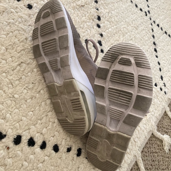 Nike Air Max 💙🌻 - Picture 6 of 7